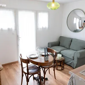 Appartement La Tiny - Sleep In France